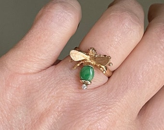 14K Yellow Gold Bee Ring with Jade Body and Diamond Stinger