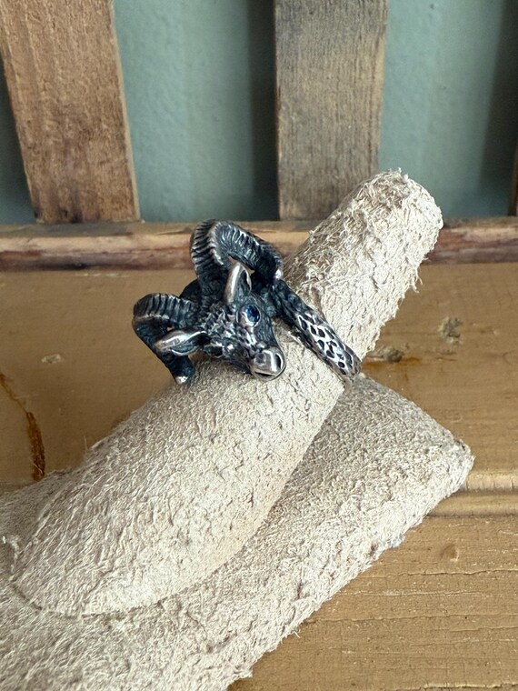 Vintage Solid Sterling Silver Ram Ring with Blue … - image 8