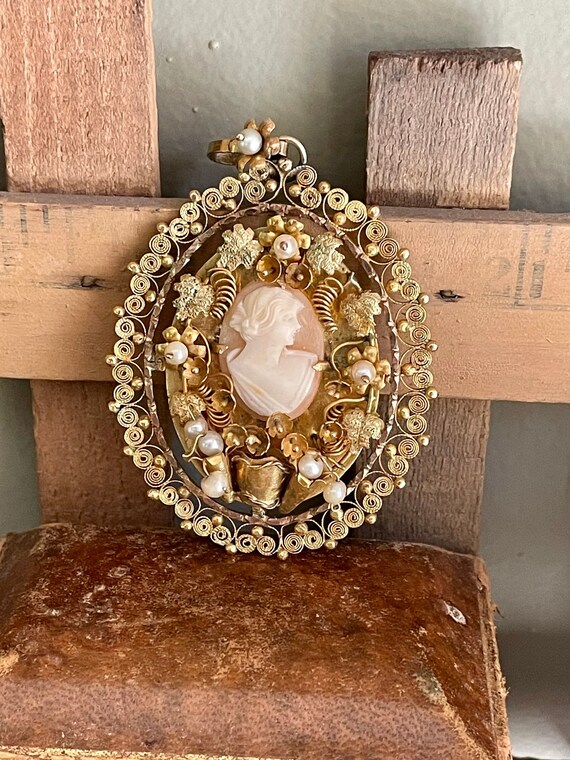 ヴィンテージ カメオペンダントネックレス シェル ゴールド アンティークレトロ① ヴィンテージ カメオペンダントネックレス シェル ゴールド