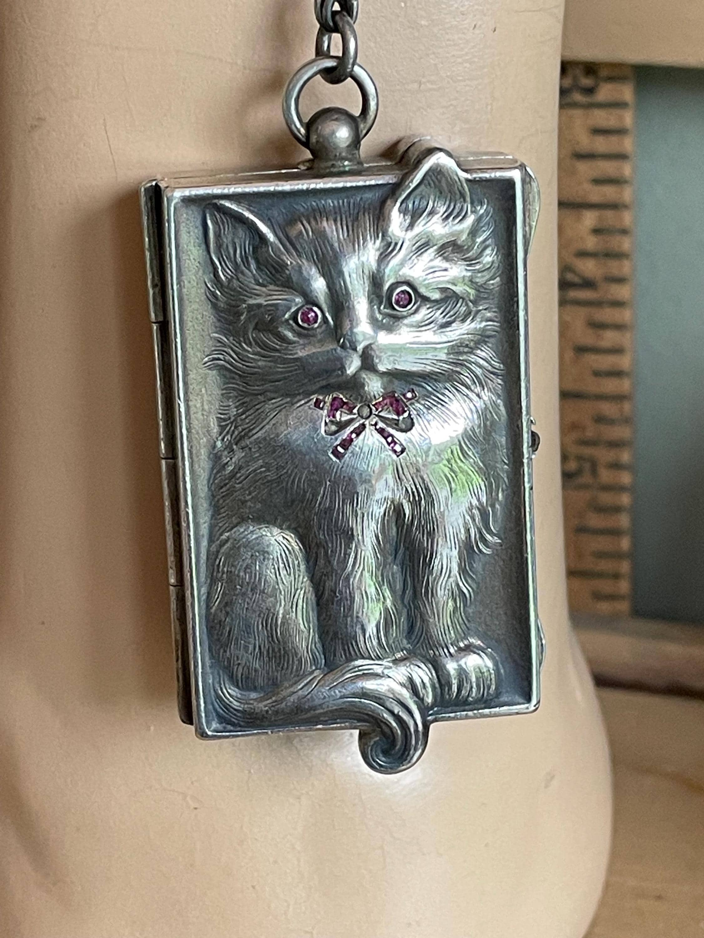 ON HOLD Antique Louis Kuppenheim 900 Silver Cat Compact With