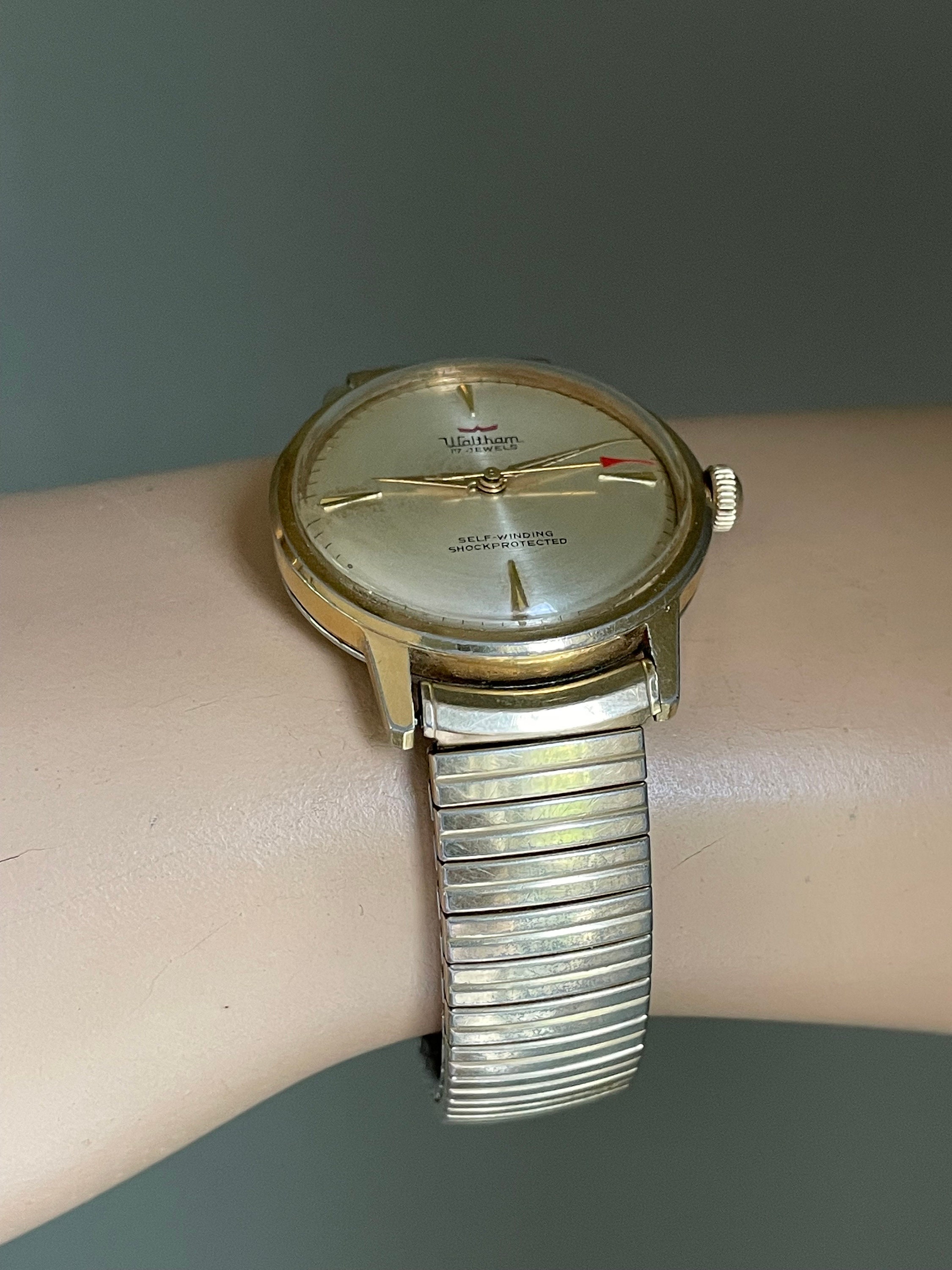 1960's Waltham 17 Jewels Self Winding Shock Protected Wrist Watch