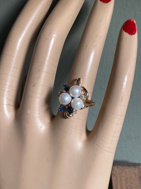 14K Yellow Gold Pearl and Sapphire Ring - image 3