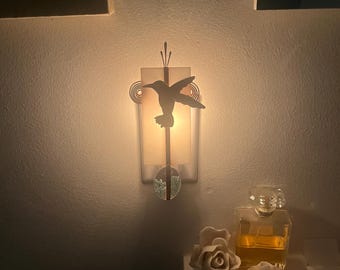 Hummingbird Night Light: Iridescent Glass Birding Gift