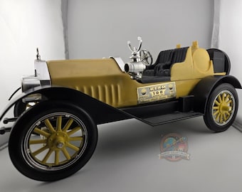 Decantador Jim Beam Stutz Bearcat Vintage 1977: Botella de porcelana Regal con forma de coche