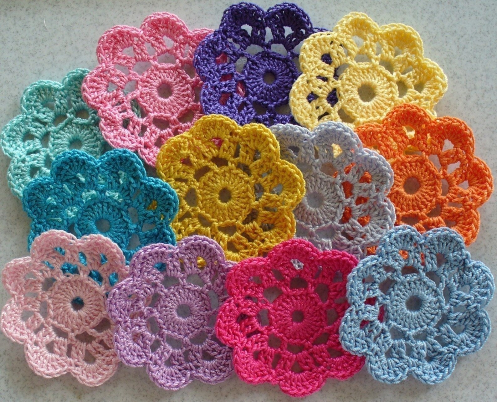 12 Mini Doily Flowers Embellishments Appliques Spool Pin Etsy