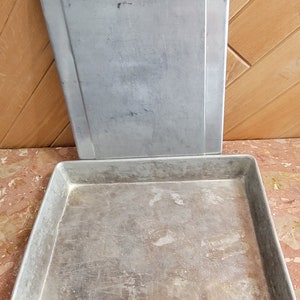 Vintage 9 X 13 Aluminum Baking Pan W LID, Covered Cake Pan, Lasagna Pan  With Top, Secure Slide on Lid, Farmhouse Kitchen,craft Storage As-is 