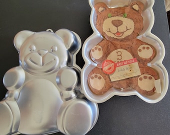 Vintage 1982 and 1986 Wilton Teddy Bear Aluminum Cake Pans And Instructions For 1 Pan Decorative Bakeware