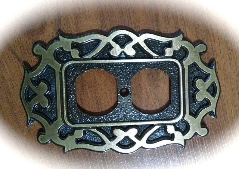 Vintage Outlet Covers / National Lock / Victorian Etsy