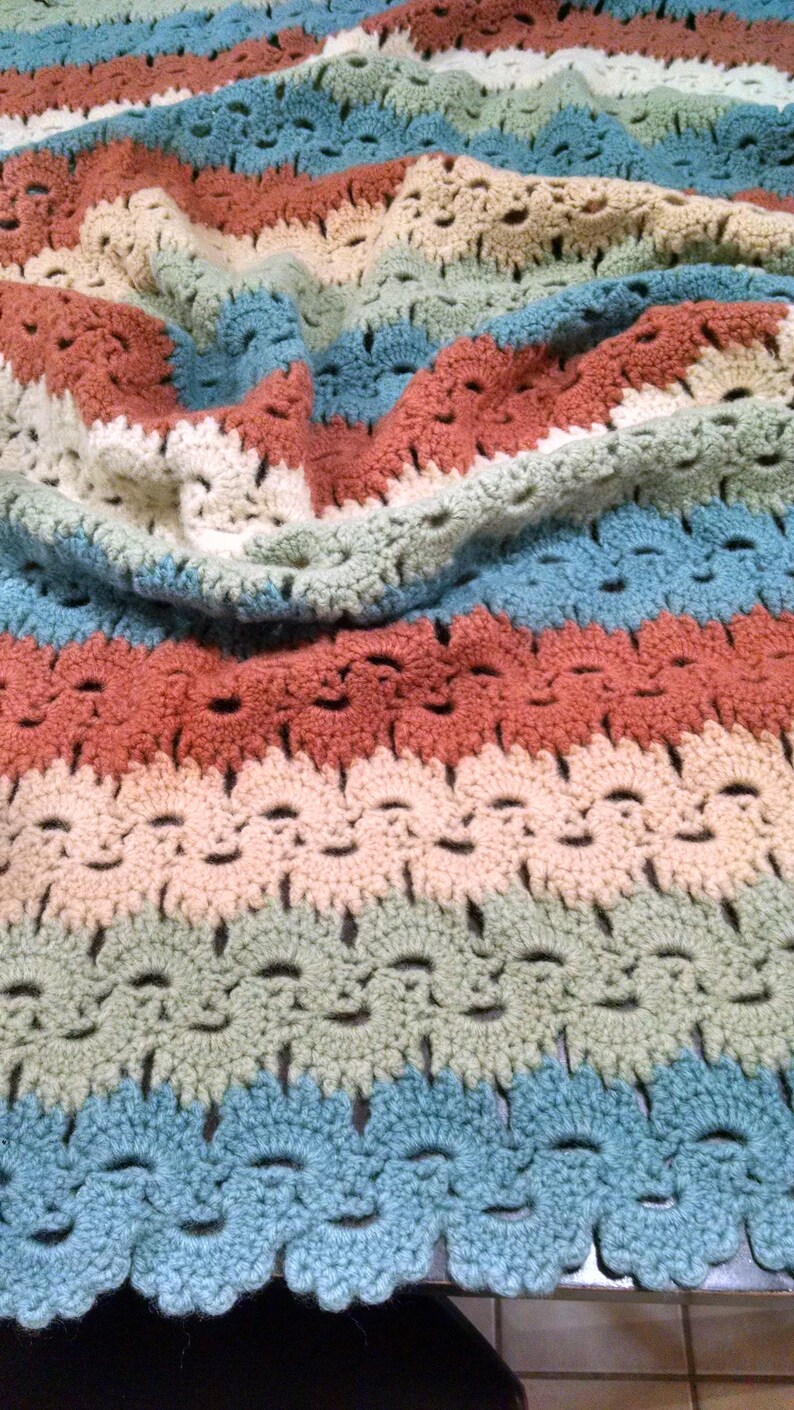 Crocheted Blanket / Vintage Blanket / Crocheted Throw / Retro Etsy