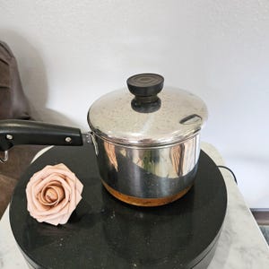 Vintage Revere Ware Copper Bottom Stainless Steel 1 1/2 Quart Sauce Pan And Lid with Black Handles Retro Cookware #20