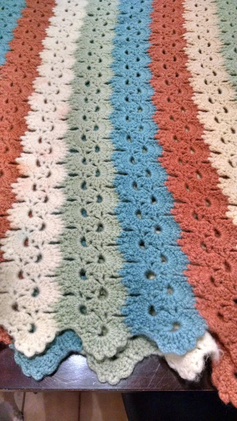 Crocheted Blanket / Vintage Blanket / Crocheted Throw / Retro Etsy