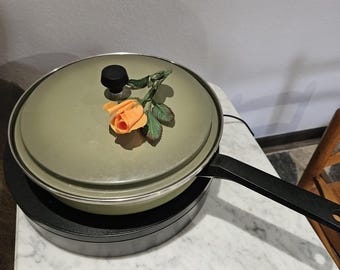 Heavy Metal Green Fry Pan & Lid: 10 Inch
