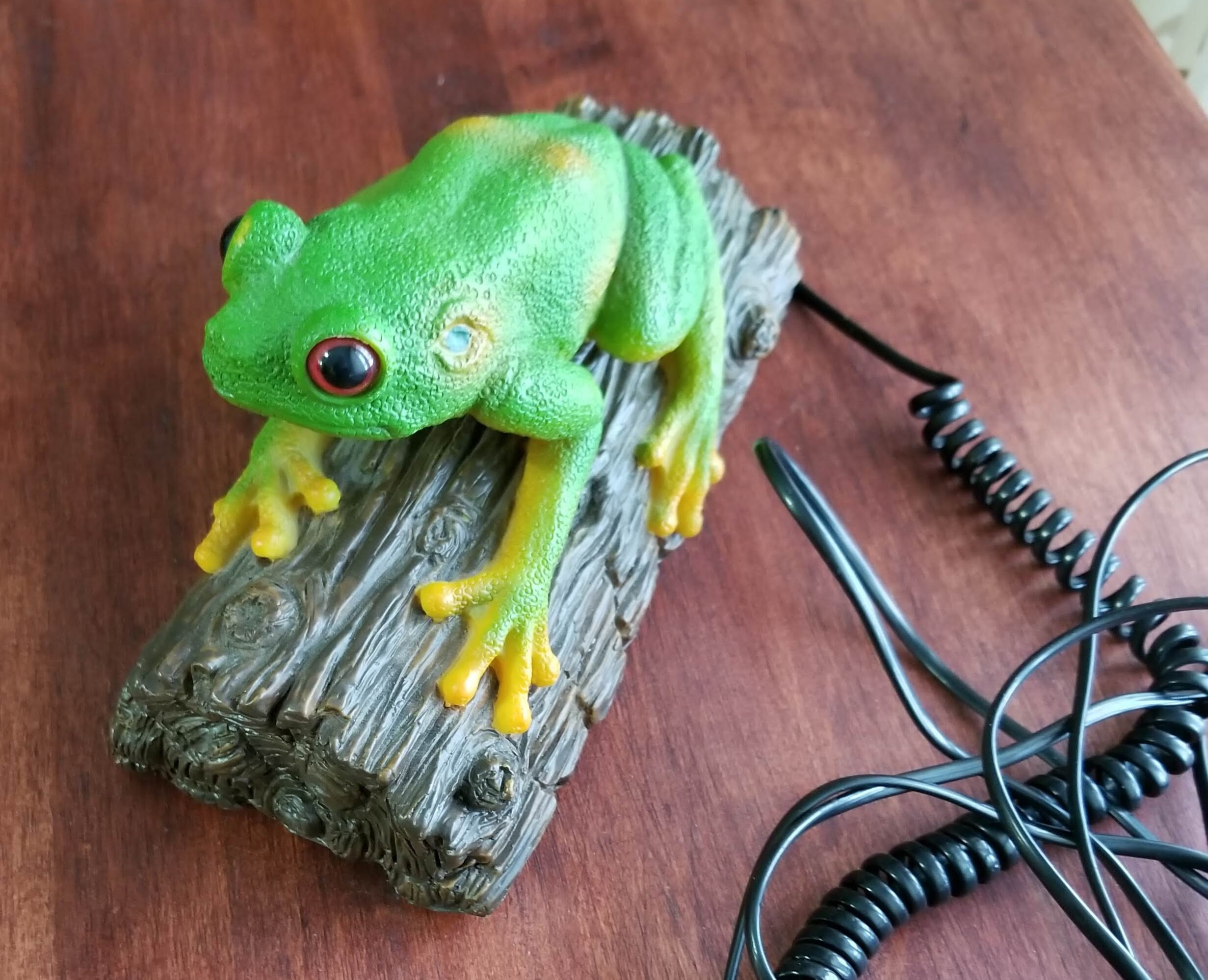 Vintage Telephone Frog on a Log Phone Decorative Telephone Working 