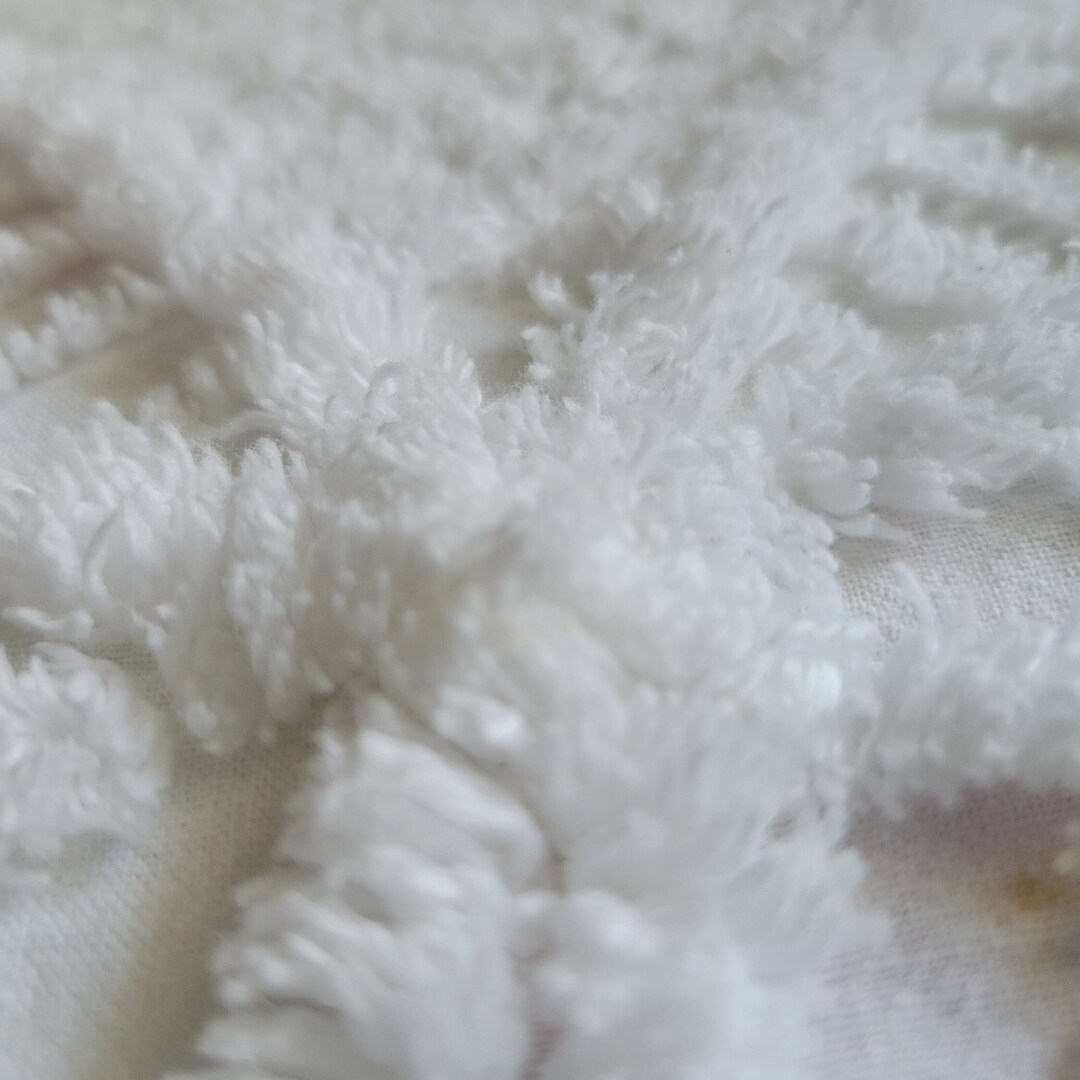 White Chenille Bedspread Wedding Ring Design NEEDS Repairs Mid Century