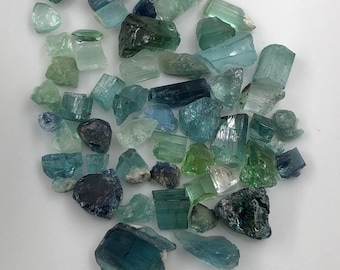 Tormalina multicolore grezza naturale, lotto da 7,52 g – Afghanistan • Cristalli curativi per gioielli con filo avvolto