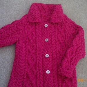 Mairead aran cable coat for little girls, PDF knitting pattern image 6