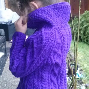 Mairead aran cable coat for little girls, PDF knitting pattern image 4