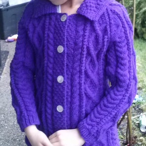 Mairead aran cable coat for little girls, PDF knitting pattern image 3