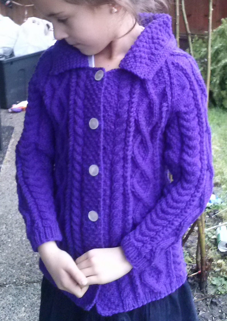 Mairead aran cable coat for little girls, PDF knitting pattern image 3