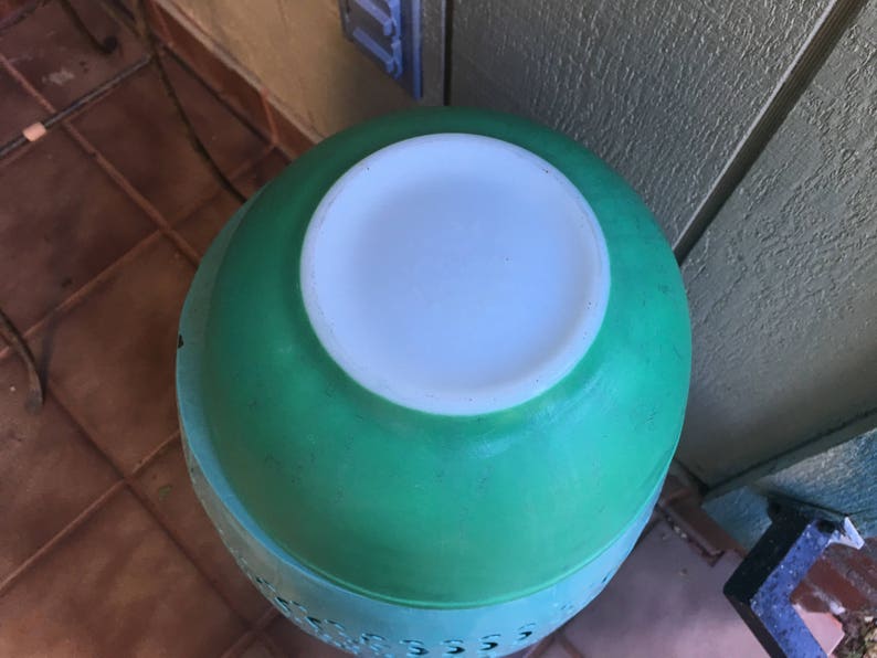 Pyrex Vintage Emerald Green 2.5 quarts 1960s