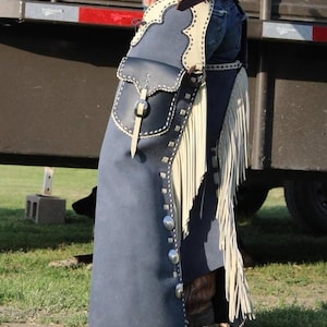 Ręcznie robione zamszowe czapsy: kowbojski strój rodeo w stylu western z frędzlami