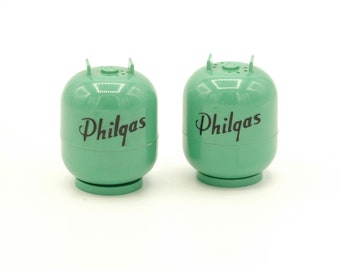 Vintage PHILGAS salt and pepper shakers, plastic green propane tank shakers, propane gas advertising shakers, propane collectables, gas tank