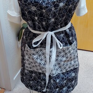 Apron, Full Apron,  Home and Living, Kitchen and Dining, Hostess Gift, Housewarming Gift, Kitchen Gift Idea, Gift for Her