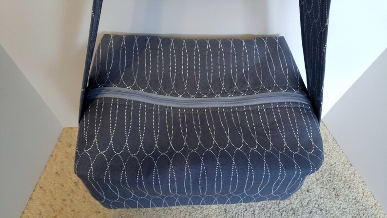 Gray Cotton Shoulder Handbag: Large Zipper Travel Bag image 2