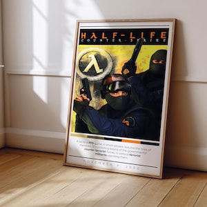 K&ouml;nnte beinhalten: Ein Poster f&uuml;r das Videospiel Half-Life: Counter-Strike. Das Poster zeigt einen gelben und orangenen Hintergrund mit einem schwarzen und blauen Bild von zwei Soldaten, die Waffen halten. Der Text "HALF-LIFE COUNTER STRIKE" befindet sich oben auf dem Poster. Der Text "NOVEMBER 9, 2000" befindet sich unten auf dem Poster.