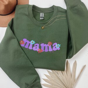 Floral Mama Embroidered Sweatshirt, Neutral Mama Sweater, Personalized Mama Shirt, Minimalist Mama Pullover, New Mom Gift
