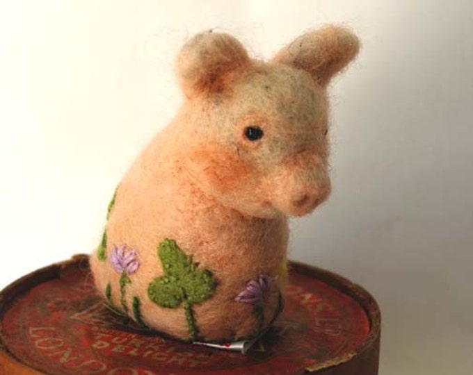 Needle Felted Pig in Clover Pin Cushion Etsy