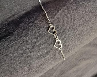 Handmade bracelet with a sweet heart design