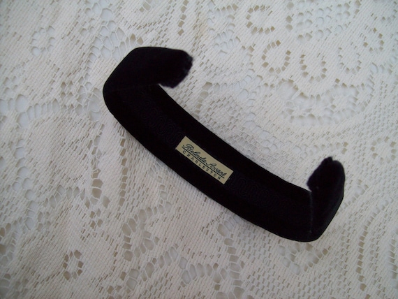 Comfortable Velvet Headband Well Made - Etsy display picture 1