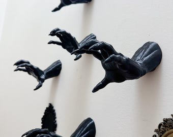 Gothic Devil Hand Wall Jewelry Holder – Dark Aesthetic Wall Decor for Goth Rooms, Altars, and Spooky Home Accents