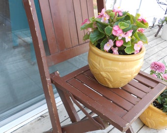 Vintage Folding Chair, wood chair, Camp chair, Folding Seat, Wooden Chair, Plant stand, portable chair, wood slat chair
