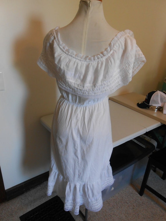 Vintage Vicky Vaughn junior white peasant dress / wid… - Gem