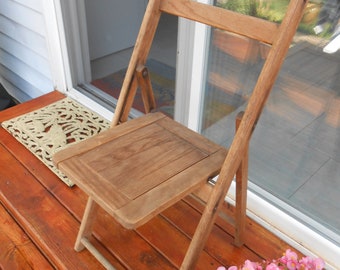 Vintage Folding Chair, wood chair, Camp chair, Folding Seat, Wooden Chair, Plant stand, portable chair, wood slat chair