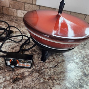 Vintage Oster Buffet electric chafing dish, Small Electric frying pan, NOS, Single serving, Warmer, Fry pan, Electric pan, 1970&#39;s rust