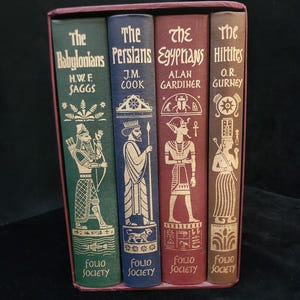 Ensemble in-folio vintage 4 volumes sous housse - Les empires de l&#39;ancien Proche-Orient