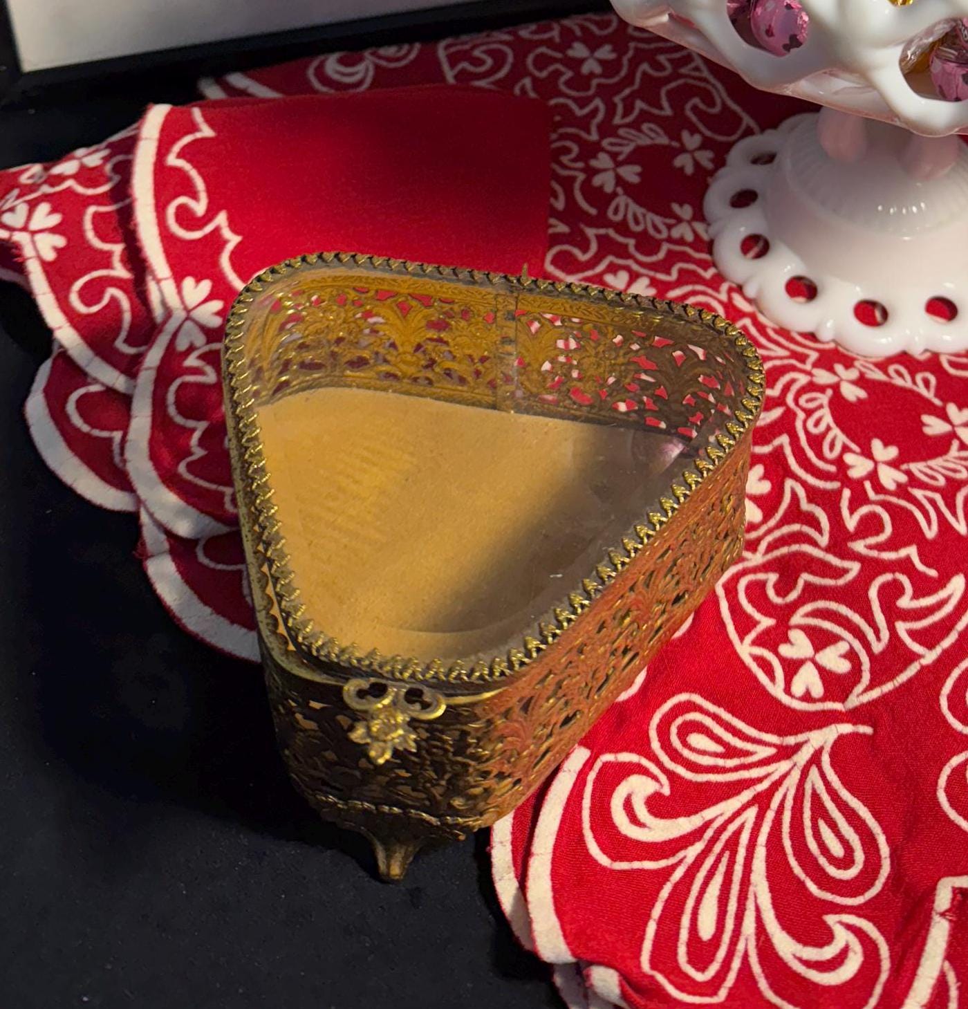 ヴィンテージ 24KT GOLD PLATED ガラスジュエリーボックス Vintage 24kt Gold Plated Beveled Glass Trinket Jewelry Box - Etsy