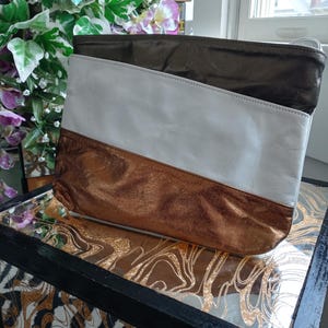 Bolso de mano grande y versátil, bolso de hombro, bolso de hombro de cuero y metalizado de bronce, bolso vintage, accesorios para mujer, hallazgo raro, único para ella