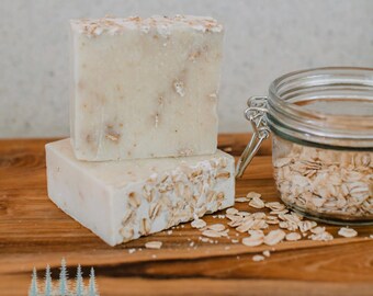 Handcrafted Tallow Soap: Frankincense and Oatmeal