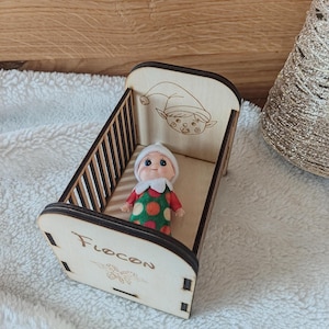 Prankster Elf Baby Bed