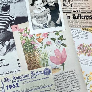 K&ouml;nnte beinhalten: Eine Collage aus Vintage-Bildern mit einem jungen Jungen in einem gestreiften Hemd, einem M&auml;dchen mit einer Blume in der Hand und einer Vielzahl von Blumen. Der Text "The American Legion" und "1962" ist am unteren Rand der Collage sichtbar.