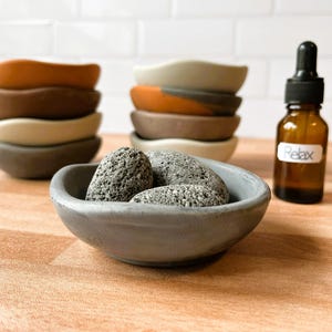 Concrete Lava Rock Essential Oil Diffuser Bowl: Modern Aromatherapy Decor