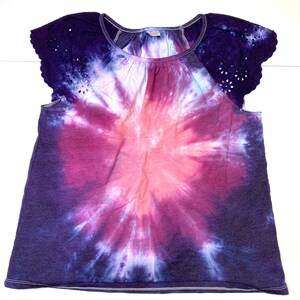 Kids 2XL blue, berry & pink tie dye shirt!