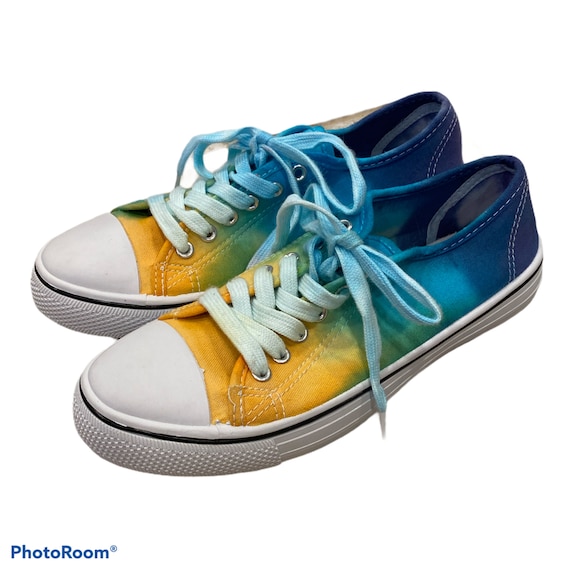 Yellow shoes hotsell size 9