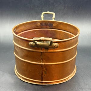 Handmade Turkish copper planter roundish oval jardiniere rustic