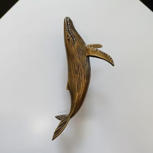 Tirador de puerta de latón con forma de ballena jorobada - Estilo antiguo - 30 cm