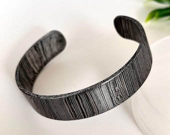 Handmade Damascus Steel Cuff Bracelet: Mens Wristband, Metal Wristlet, Valentines Day Gift